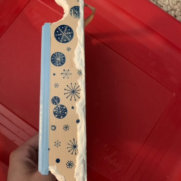 Handmade / hand painted penguin sled - Picture 3 of 5